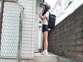 ～あなたの射精をサポートします～　おしり配達パートナー　尾崎えりか　サンプル画像02